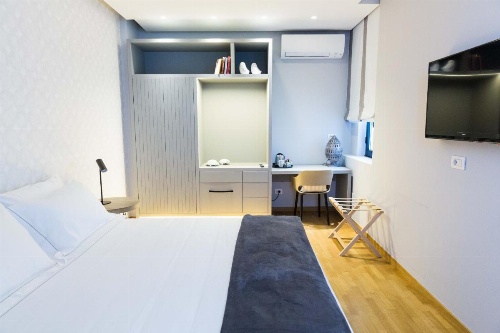 200 ROOMS & TERRACE image 21