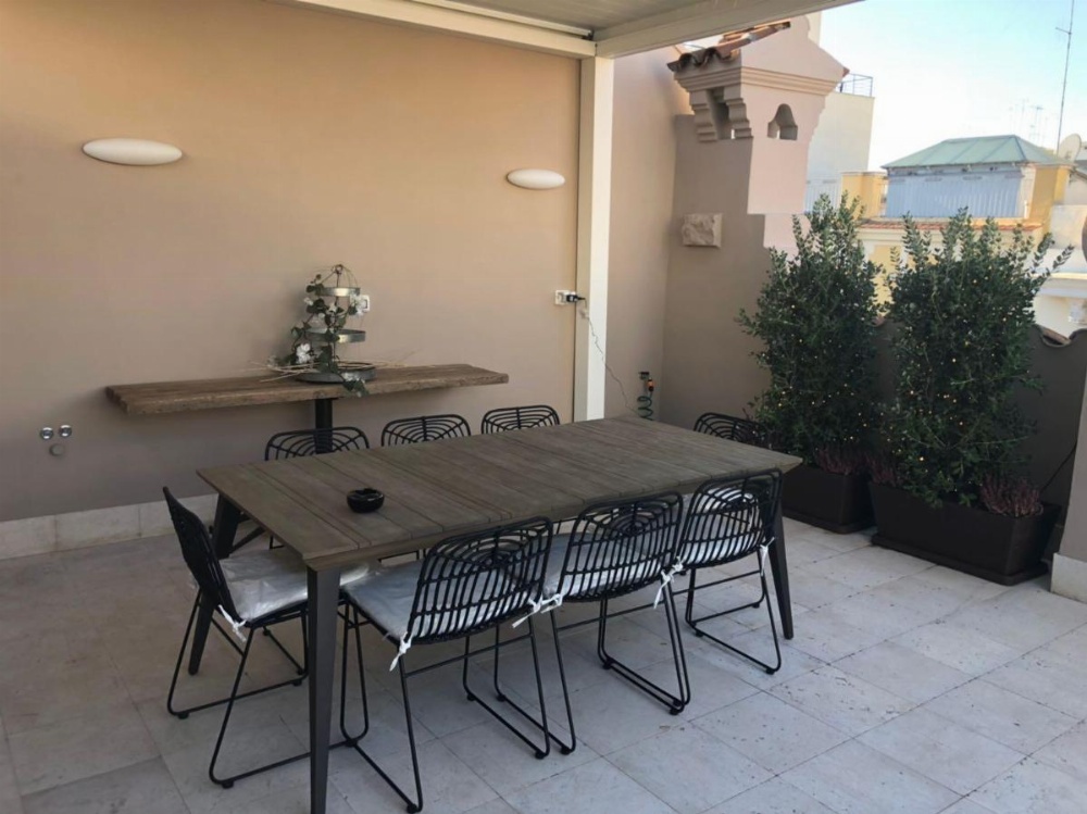 200 ROOMS & TERRACE Image 24