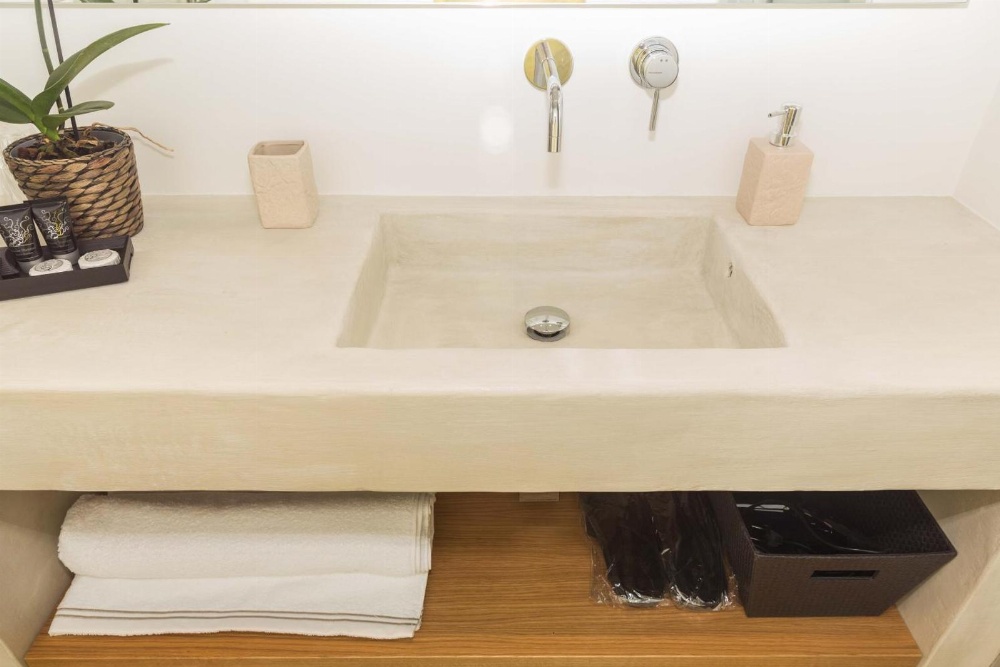 200 ROOMS & TERRACE Main image